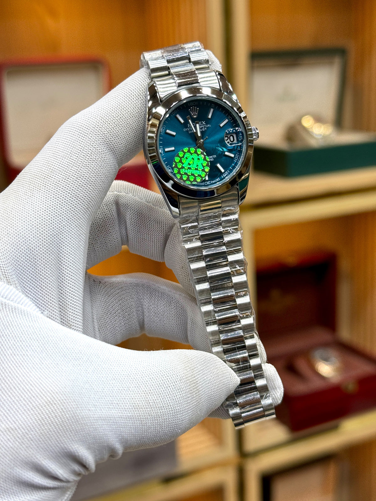 Rolex Ladies Oyster Perpetual Automatic Luxury Watch – Stainless Steel & Diamond-Accented Dial