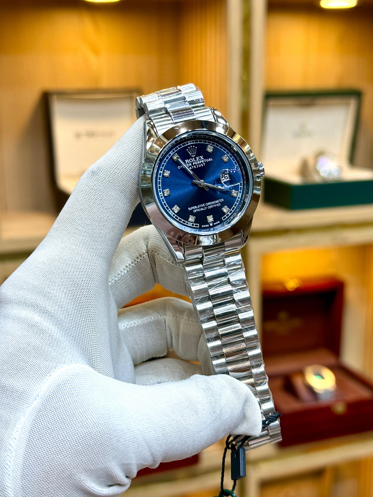 Luxury Rolex Analog Watch – Silver & Gold Two-Tone