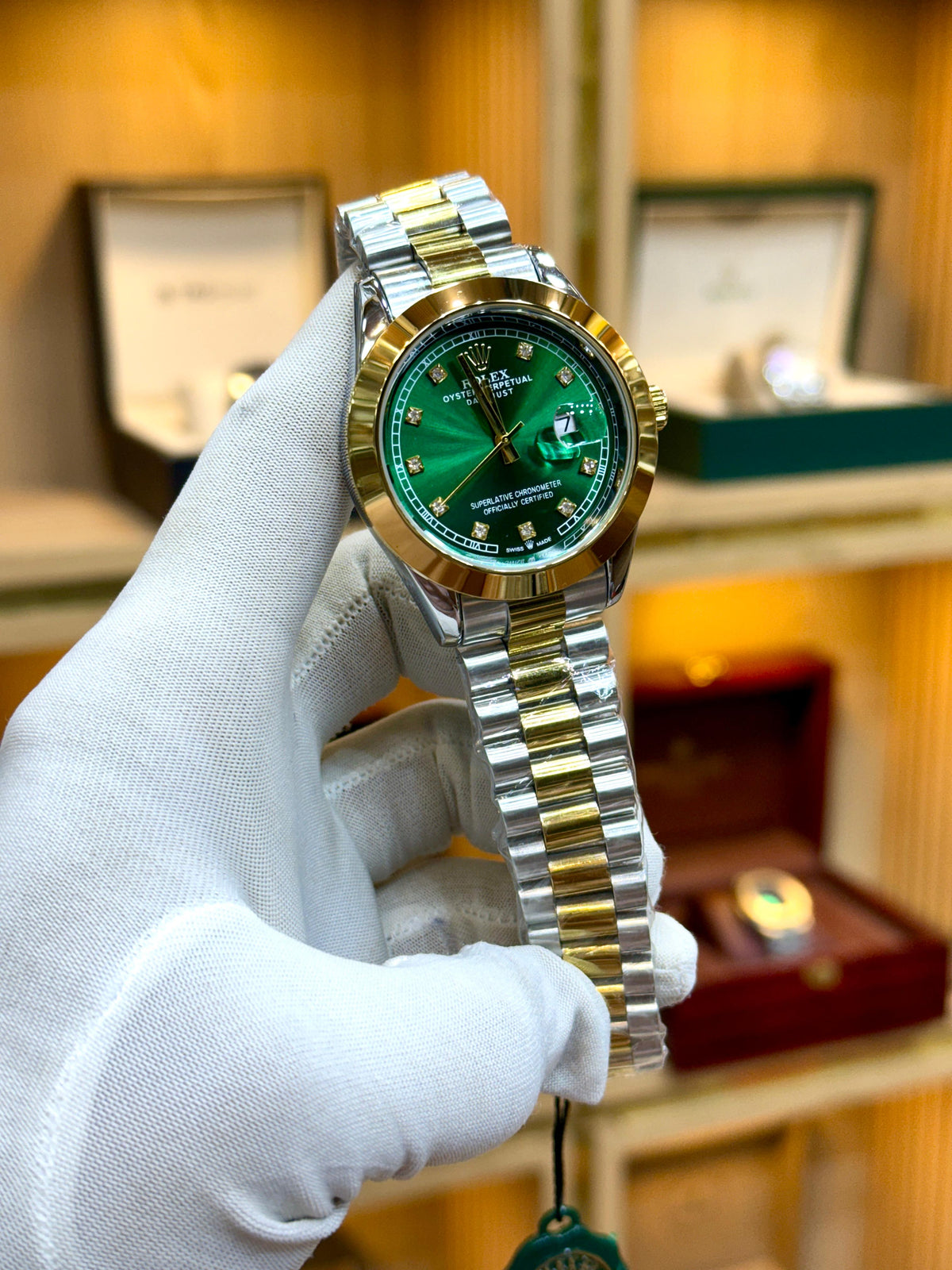 Luxury Rolex Analog Watch – Silver & Gold Two-Tone