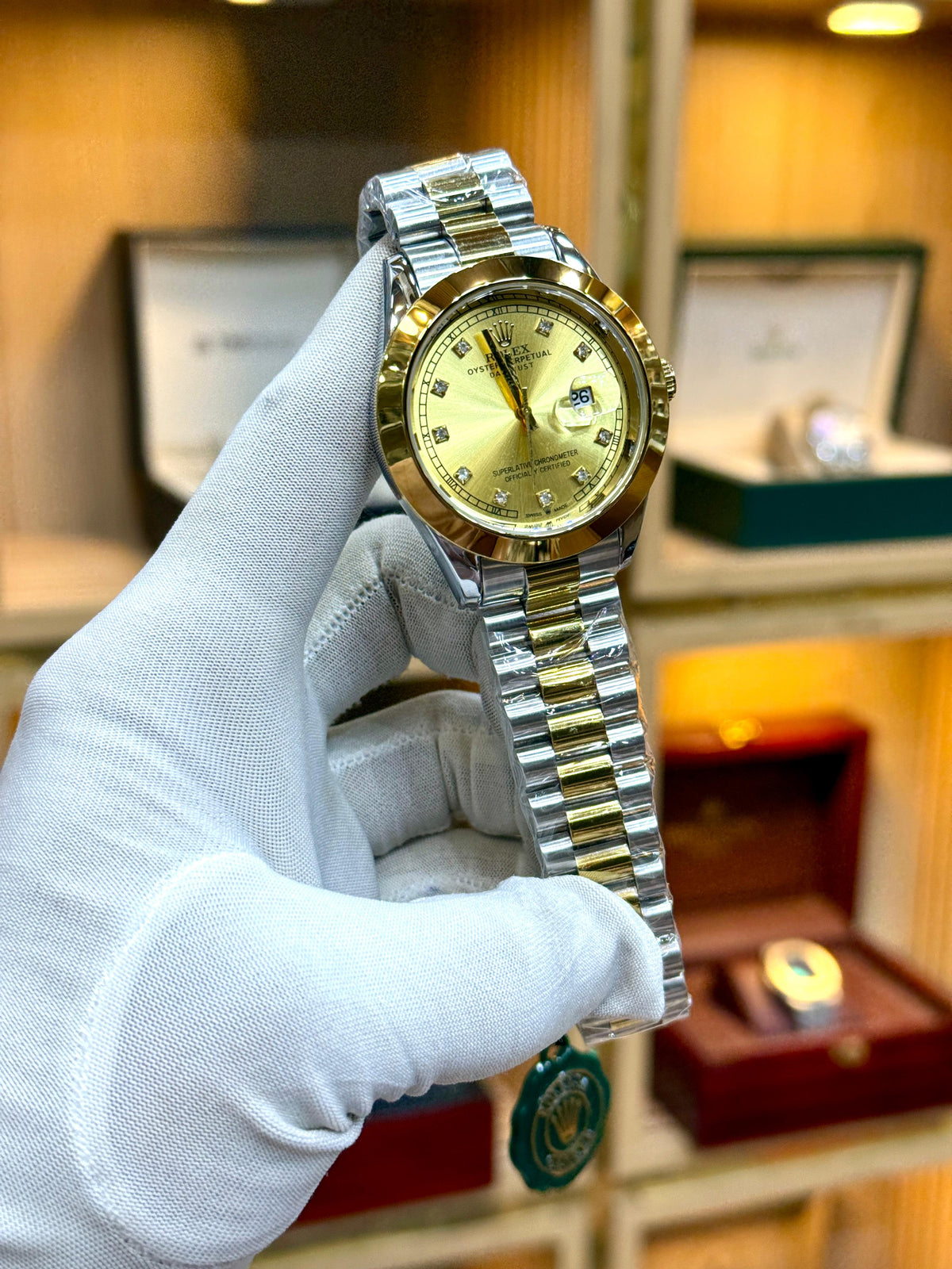 Luxury Rolex Analog Watch – Silver & Gold Two-Tone