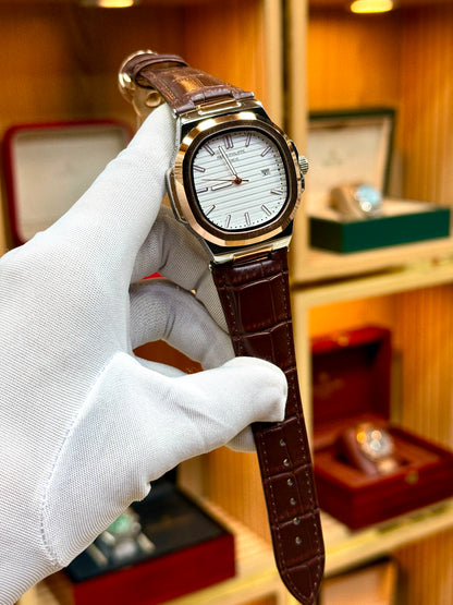 Patek Philippe Luxury Men’s Leather Strap Watch - Automatic Date Display Feature